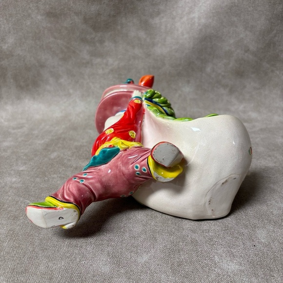 Vintage Porcelain Chinese Lion Dance Statue - Signed -In original Box - Picture 8 of 12